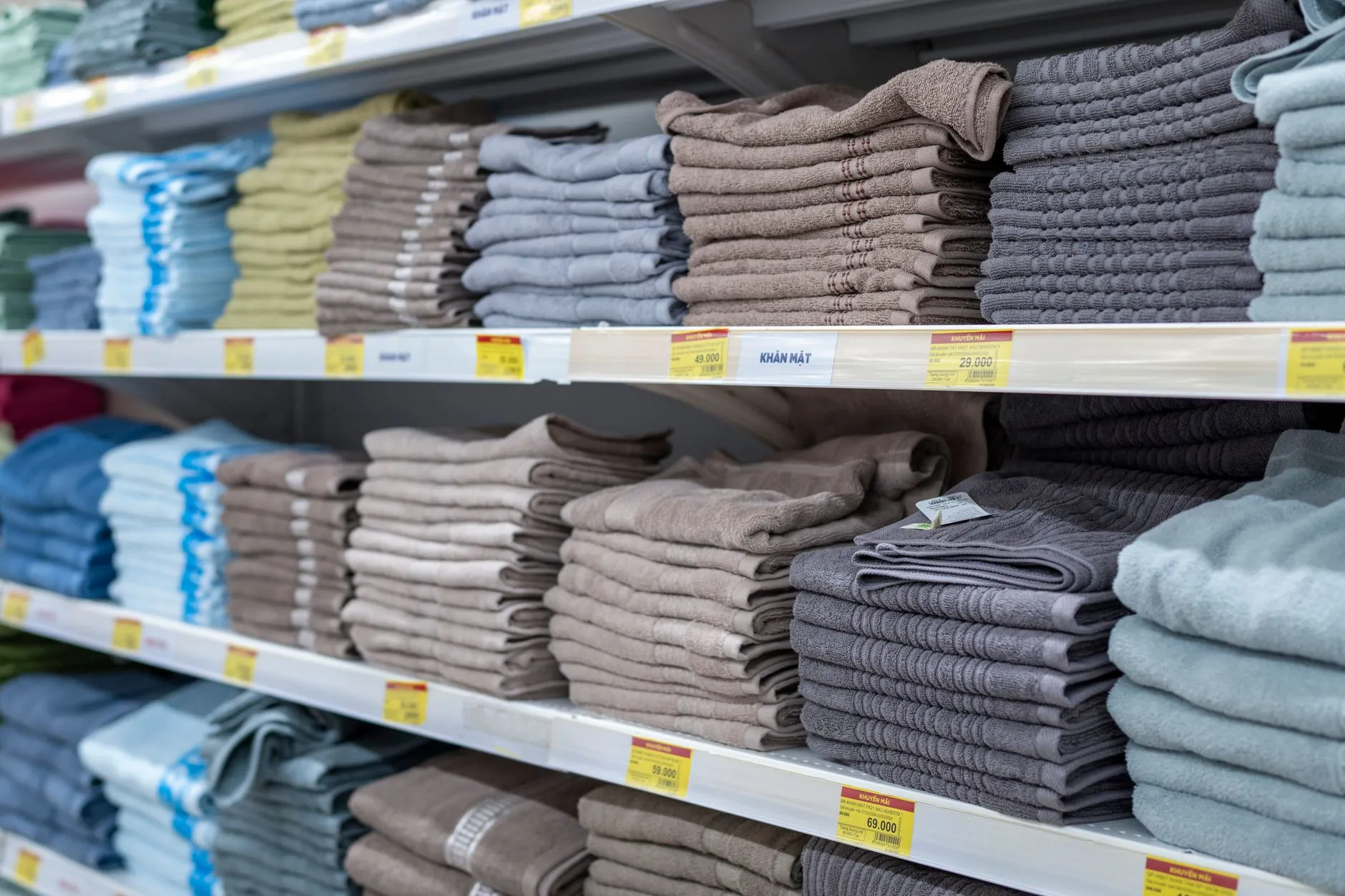 pile de serviettes de bain