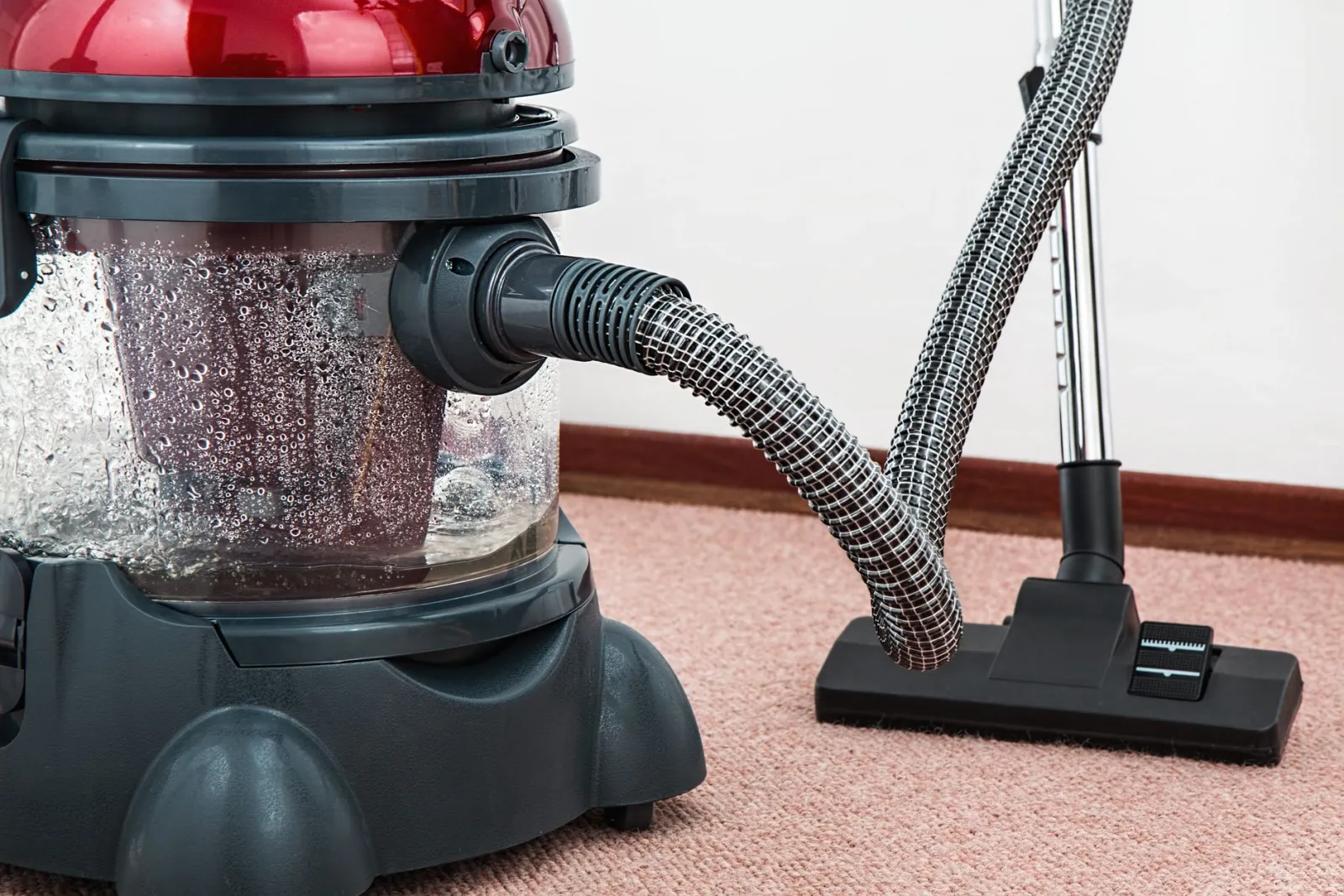 aspirateur eau et poussière