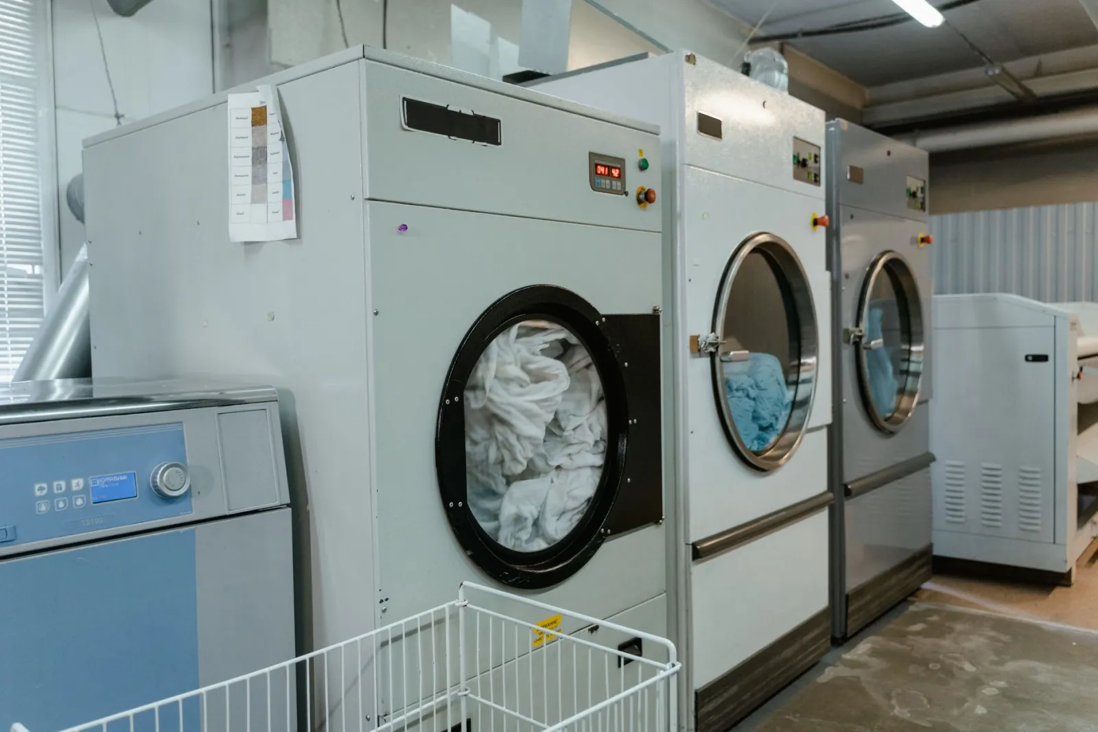 sèche-linge à condensation buanderie