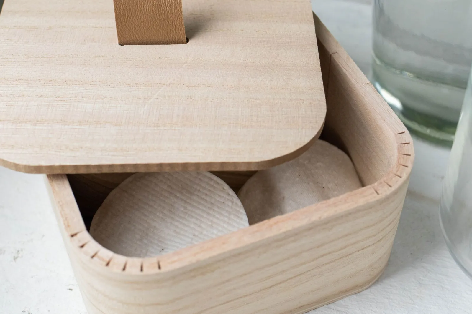 organisateur de maquillage pour salle de bain