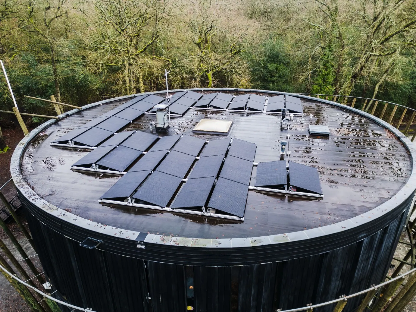 installation de panneaux solaires flexibles